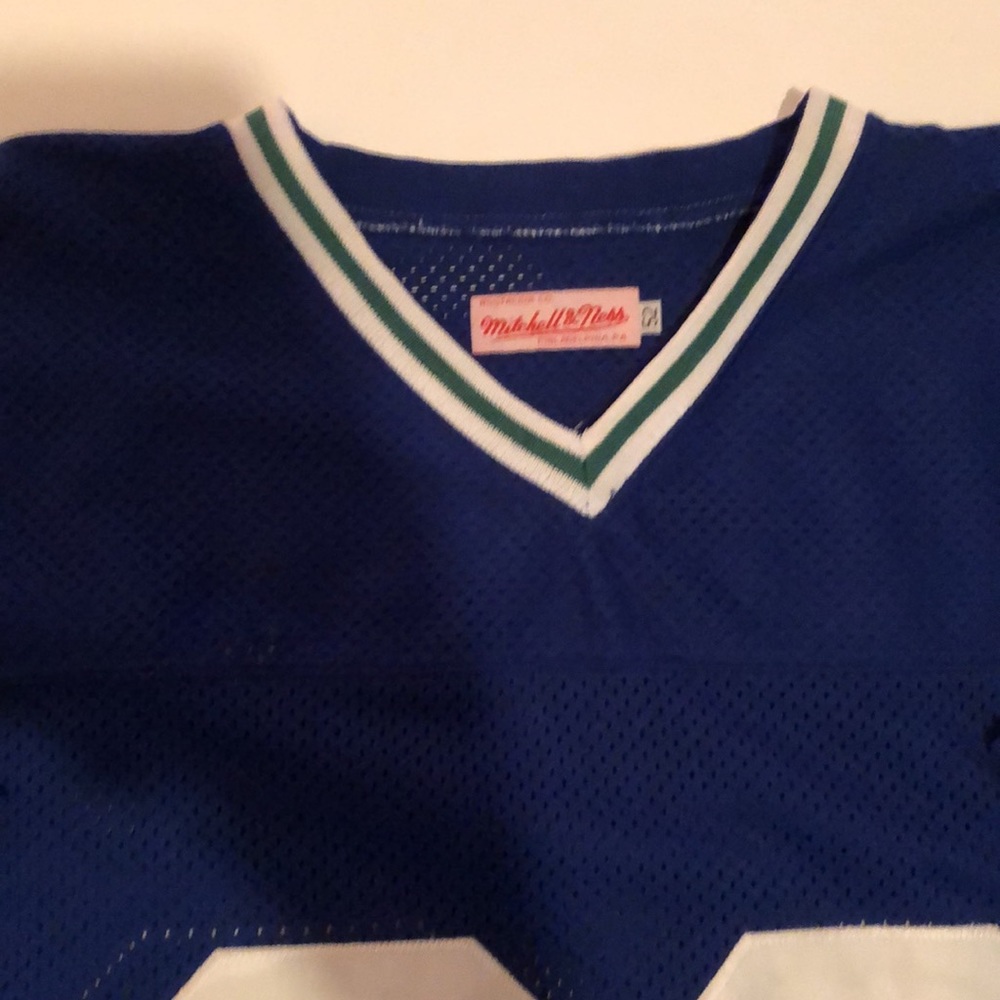 Throwback jersey - Picture 3 of 5